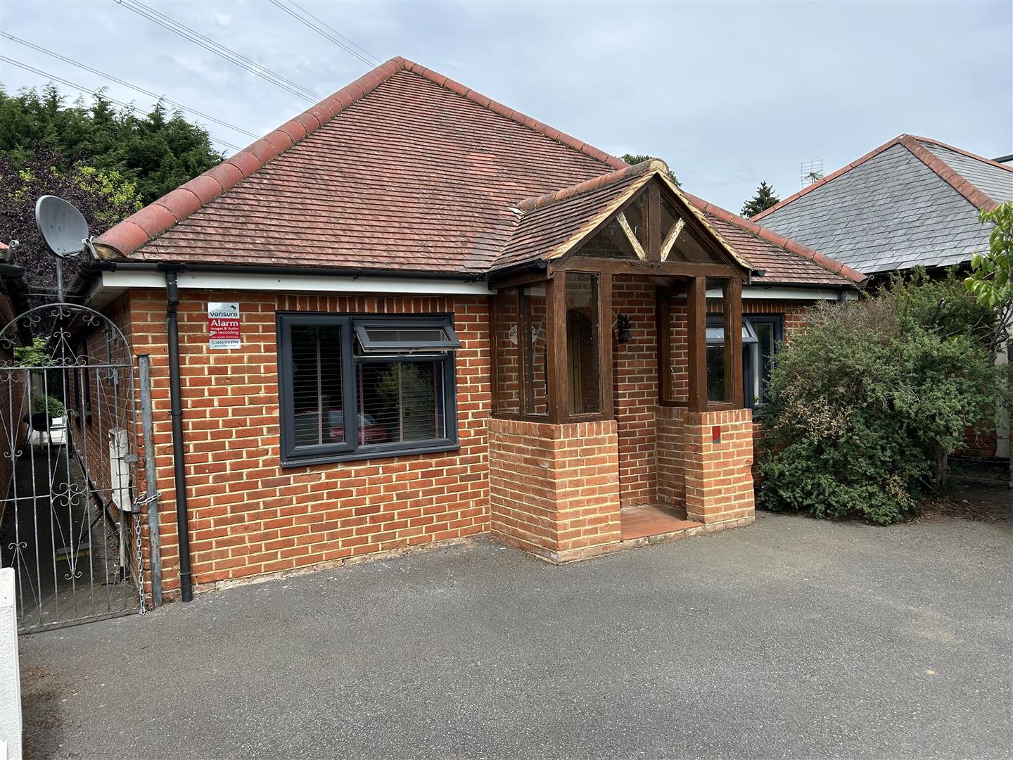 Windlesham Road, Chobham, Woking